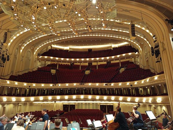 Blick in die Sitzreihen der Carnegie Hall